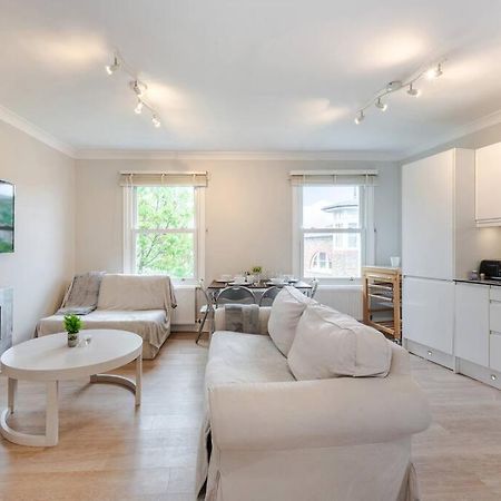 Апартаменти Cosy 2 Bed In Kensington Olympia Лондон Екстер'єр фото