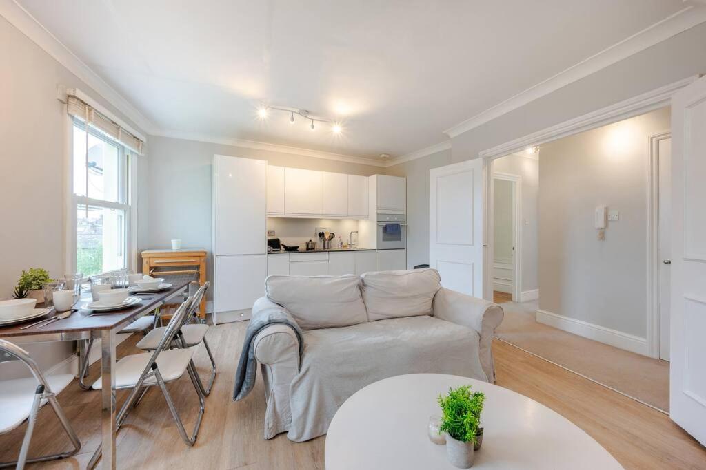 Апартаменти Cosy 2 Bed In Kensington Olympia Лондон Екстер'єр фото