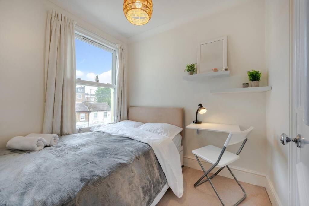 Апартаменти Cosy 2 Bed In Kensington Olympia Лондон Екстер'єр фото